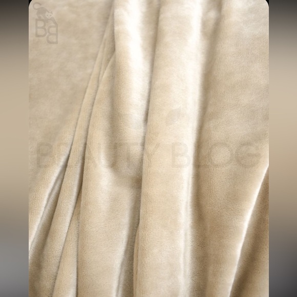 LASH BED VELVET COVER IN TAN BEIGE COLOR - Picture 3 of 9